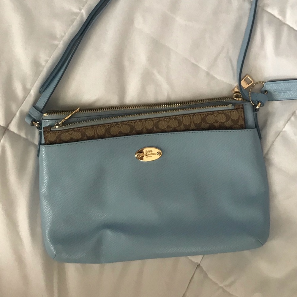 Coach baby blue Crossbody
